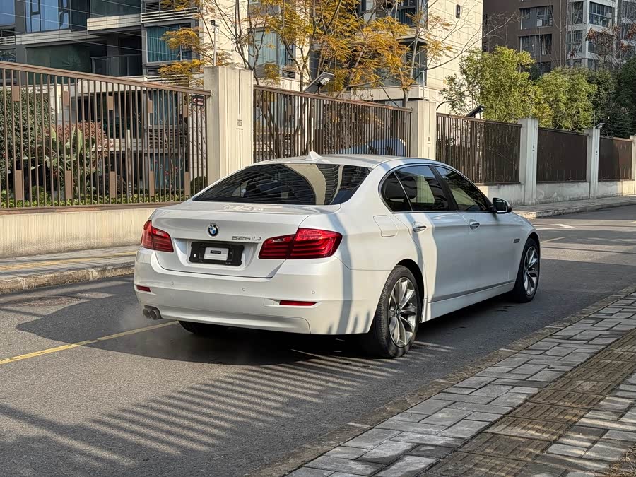 BMW 5 Series 2016 #5 BMW 5 Series 2016 car image #5