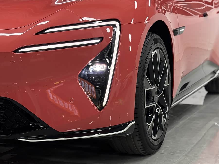 Avatr 06 2025 car image #5