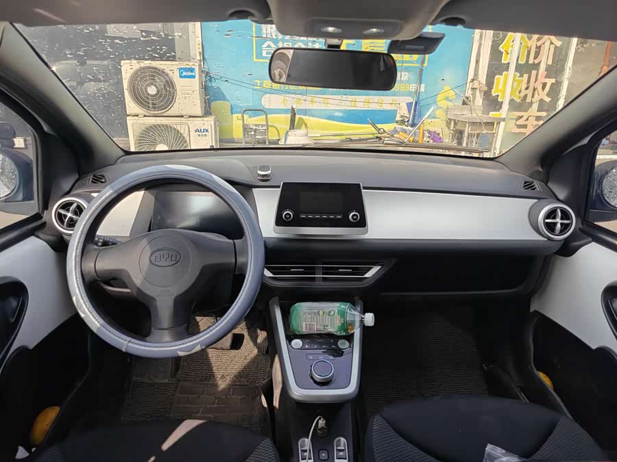 BYD e1 2019 car image #5