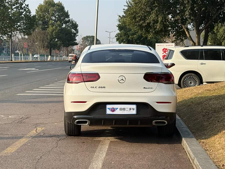 Mercedes-Benz GLC Coupe 2023 car image #5