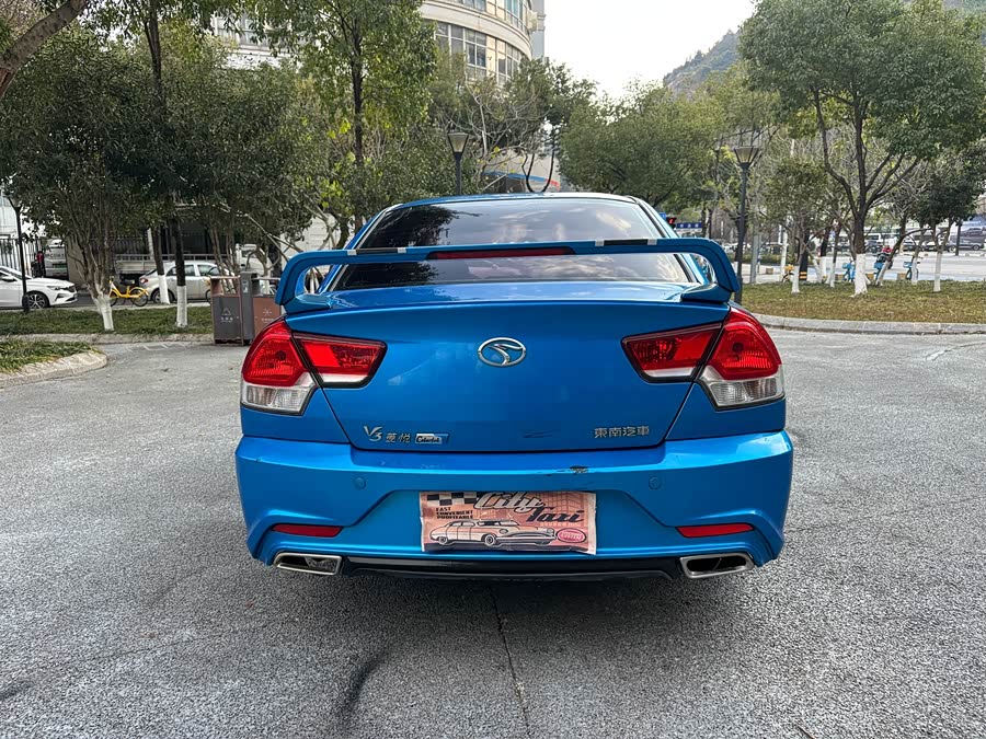 Soueast V3 Lingyue 2015 immagine di auto #5