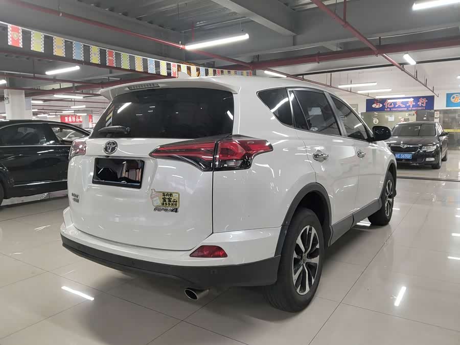 Toyota RAV4 2017 #5 Toyota RAV4 2017 car image #5