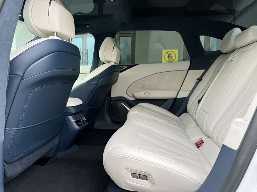 极氪 极氪007 2024 汽车图片 #5