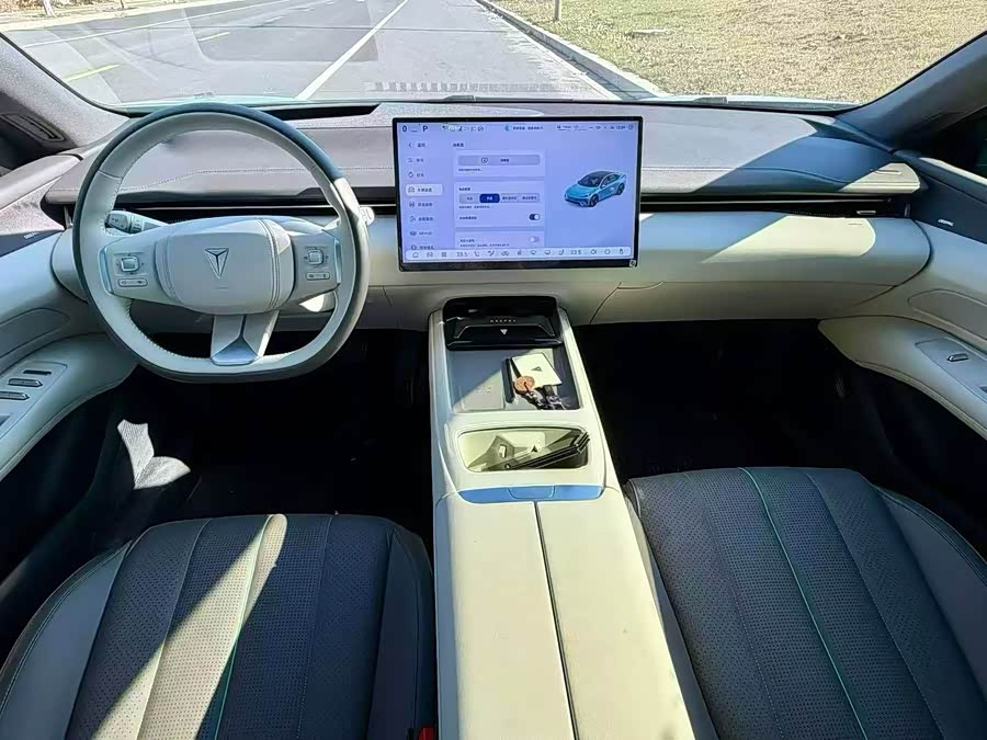 Deepal L07 2024 image de voiture #5