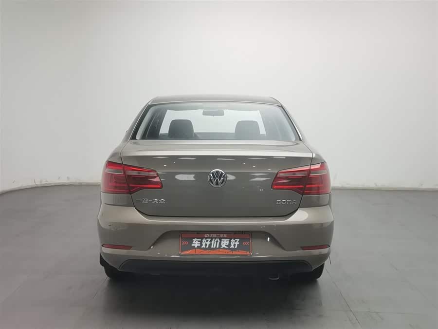 Volkswagen Bora 2013 immagine di auto #5