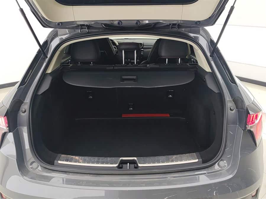 Lynk & Co 02 2020 car image #5
