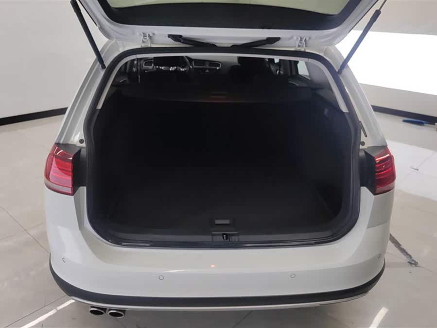 Volkswagen Golf (Imported) 2019 image de voiture #5