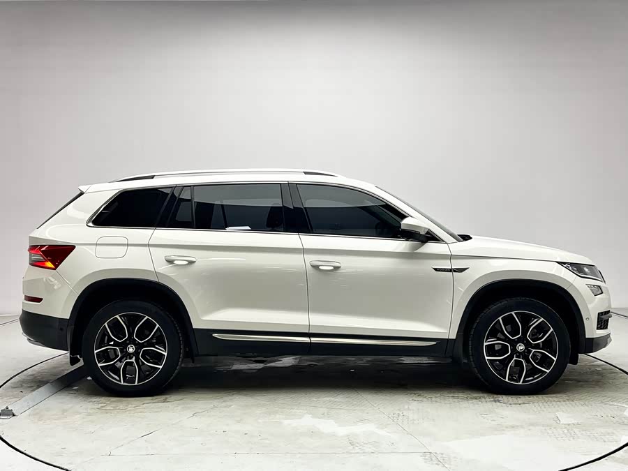 Skoda Kodiaq 2021 immagine di auto #5