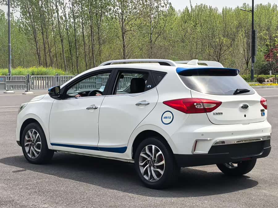 JAC 2018 #5 JAC 2018 car image #5