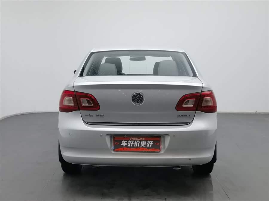 Volkswagen Bora 2011 immagine di auto #5