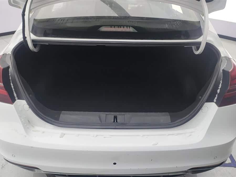 GEELY Emgrand 2018 immagine di auto #5