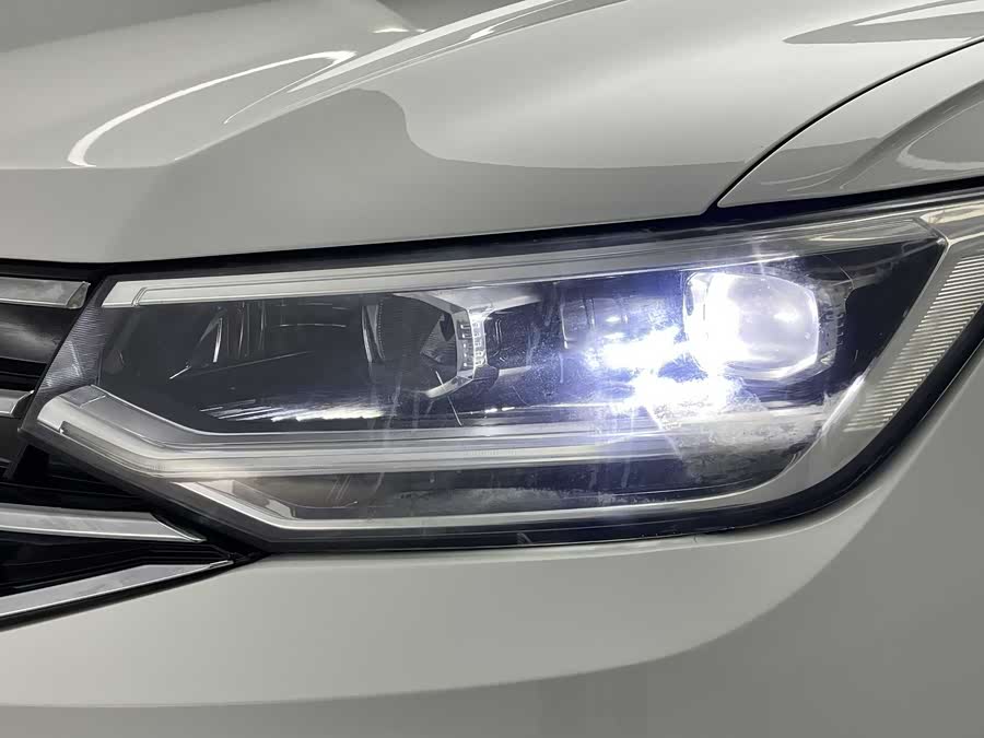 Volkswagen Tiguan L 2022 #5 Volkswagen Tiguan L 2022 car image #5