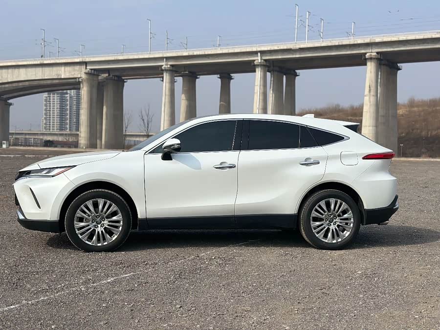 Toyota Harrier 2023 immagine di auto #5