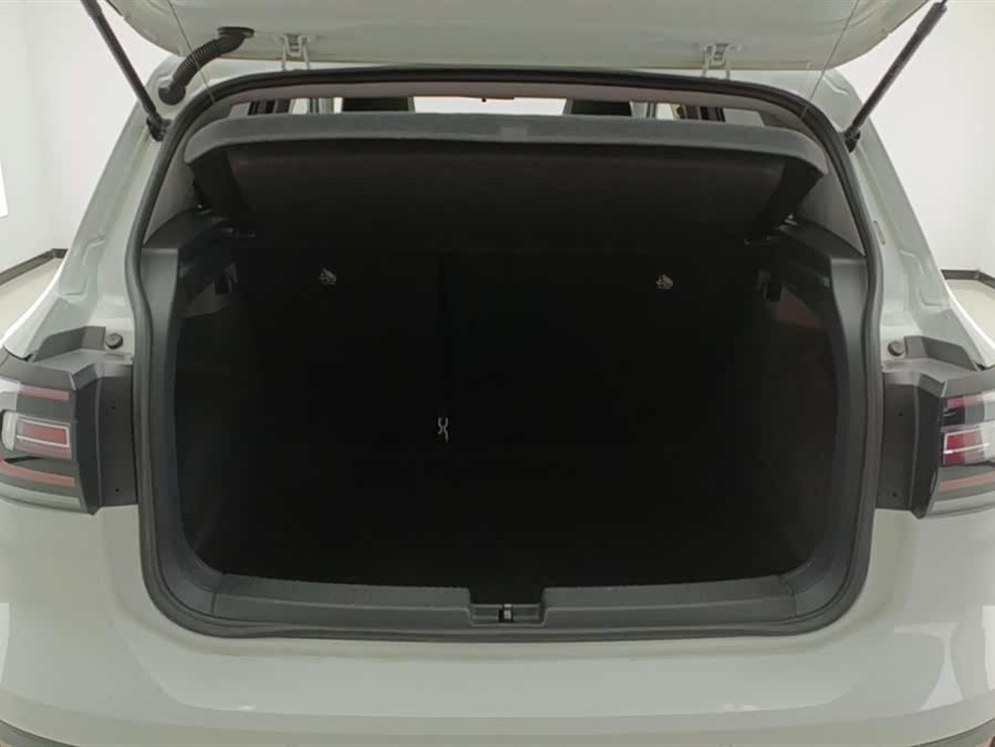 Volkswagen Tacqua 2023 car image #5