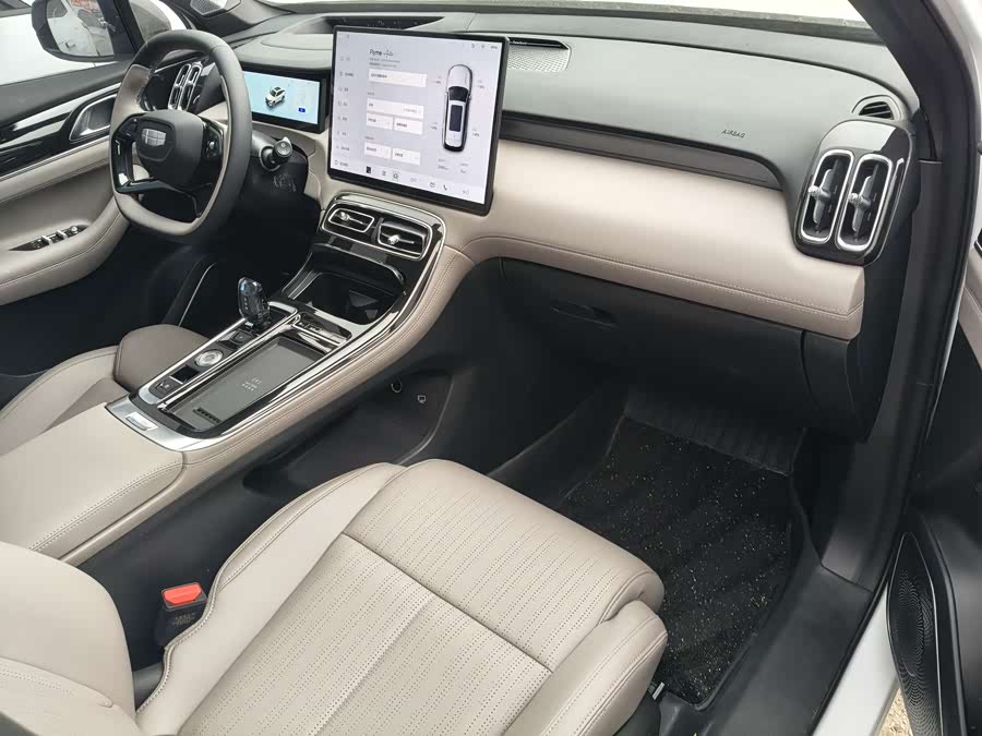 GEELY Boyue L 2025 car image #5