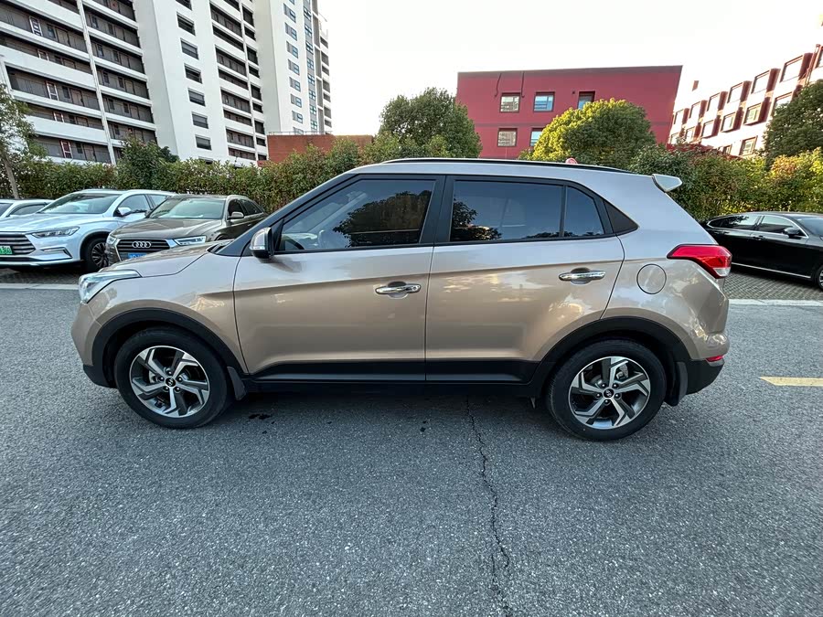 Hyundai ix25 2016 car image #5