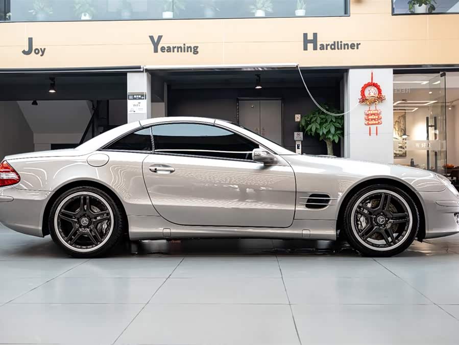 Mercedes-Benz SL Class 2007 car image #5