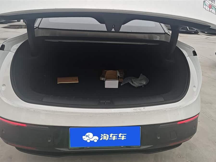 极氪 极氪007 2023 汽车图片 #5