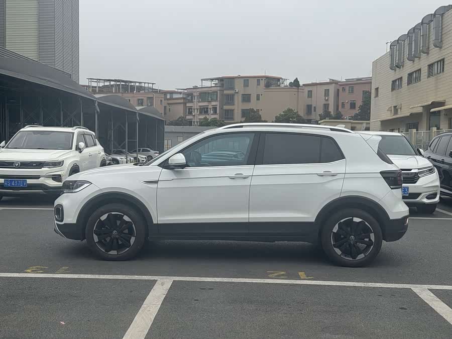 Volkswagen Tacqua 2022 car image #5