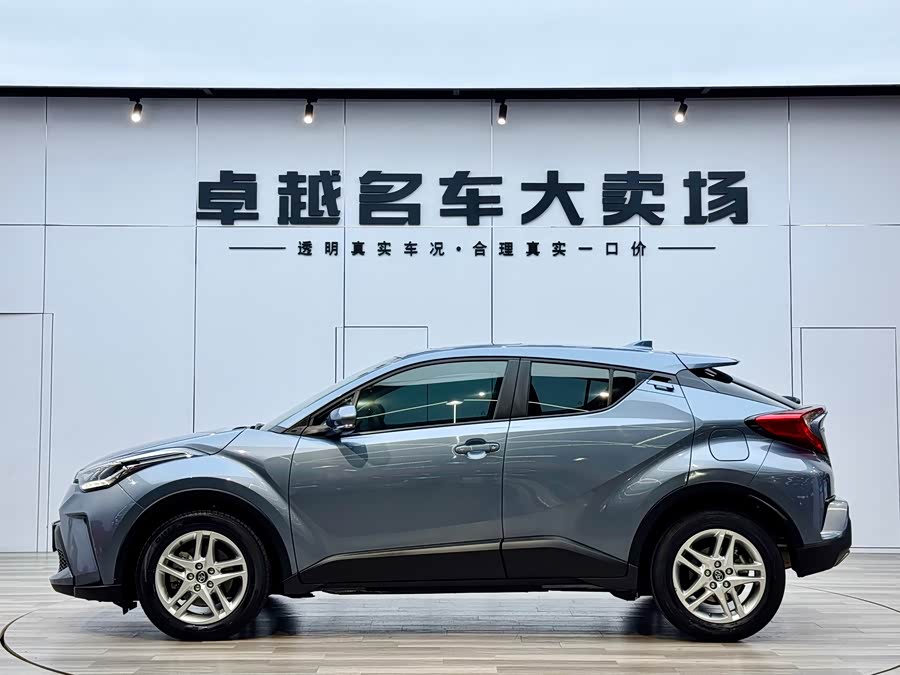 Toyota C-HR 2021 car image #5