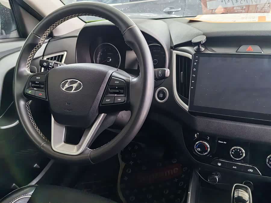 Hyundai ix25 2018 car image #5