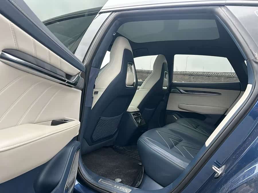 极氪 极氪001 2023 汽车图片 #5