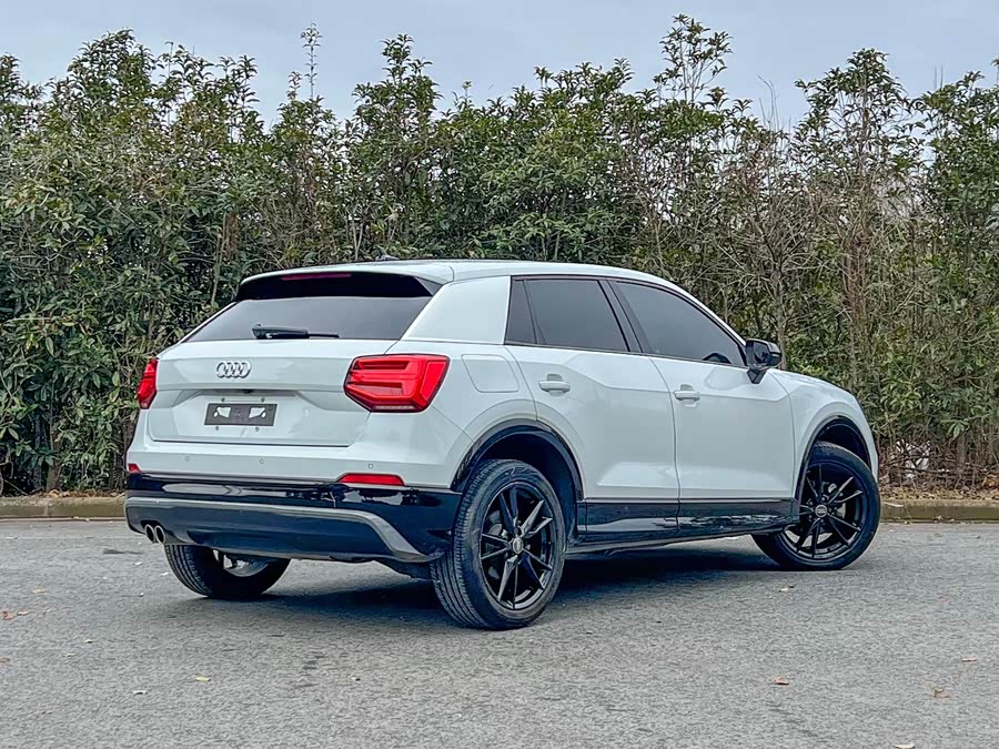 Audi Q2L 2021 #5 Audi Q2L 2021 car image #5