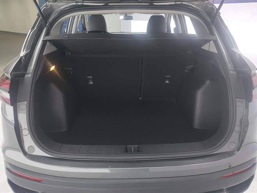 GEELY Coolray 2025 car image #5