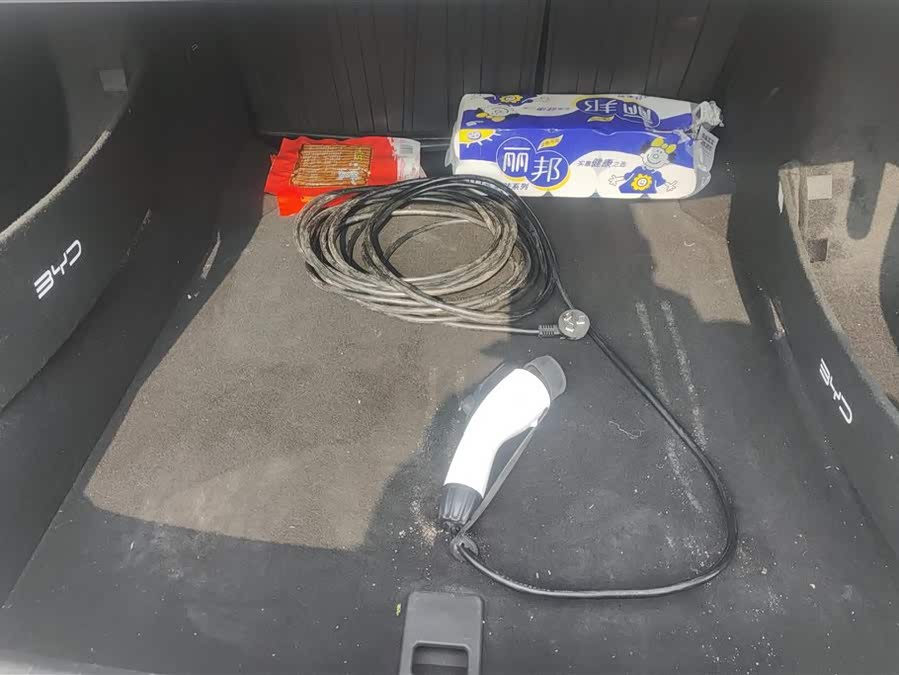 BYD Seal 05 DM-i 2025 immagine di auto #5