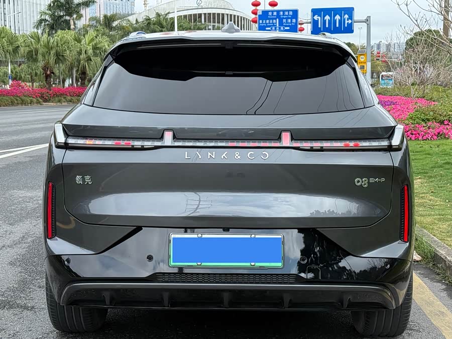 Lynk & Co 08 EM-P 2024 car image #5