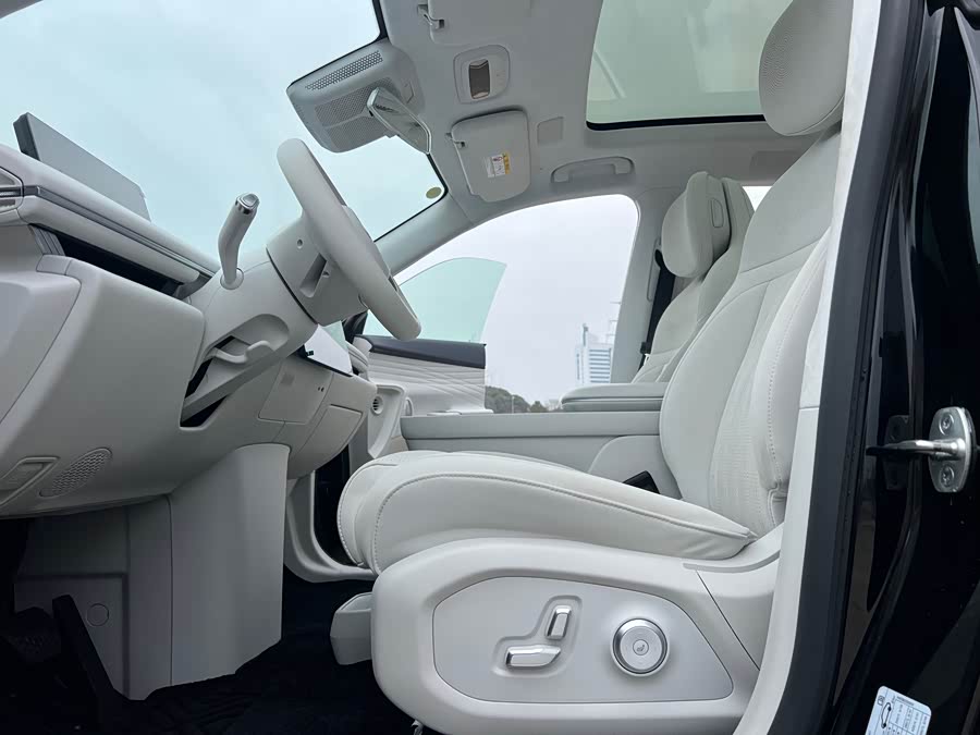 Exceed Stellar Era ET 2025 car image #5