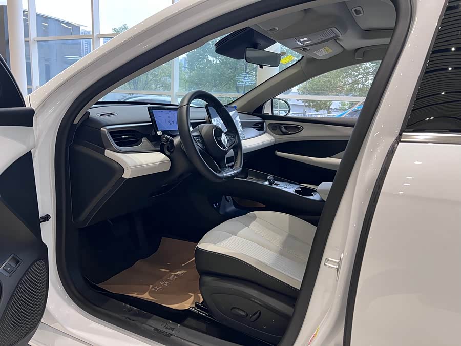 BYD Seal 05 DM-i 2025 car image #5