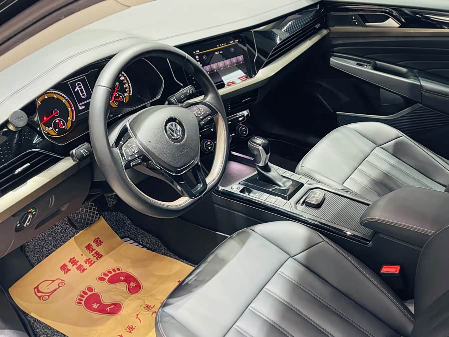 Volkswagen Passat 2020 car image #5