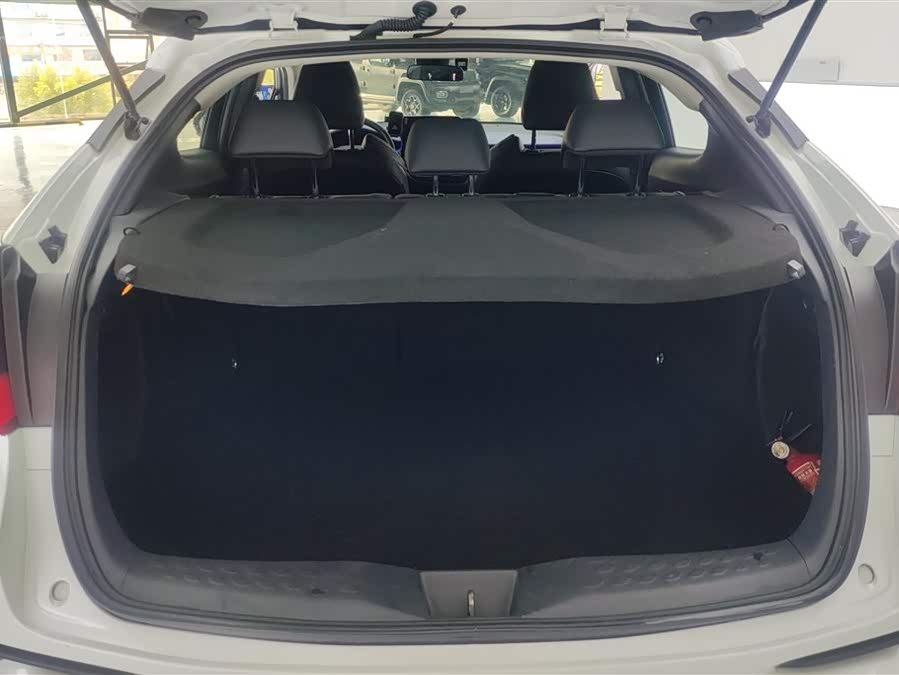 Toyota C-HR 2019 immagine di auto #5