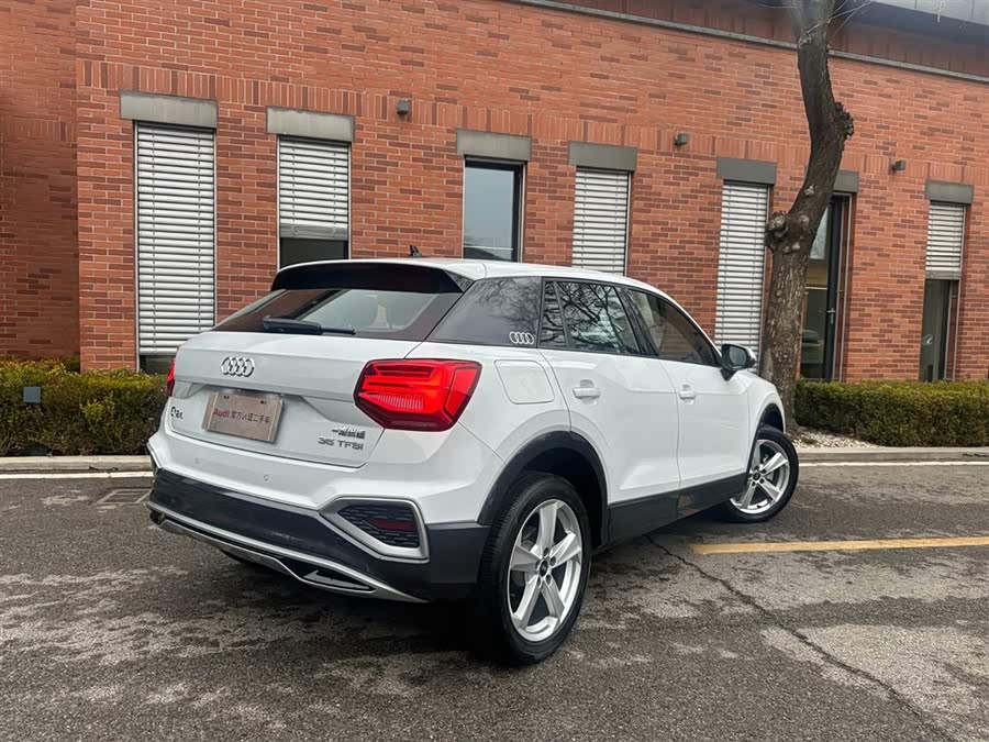 Audi Q2L 2024 #5 Audi Q2L 2024 car image #5