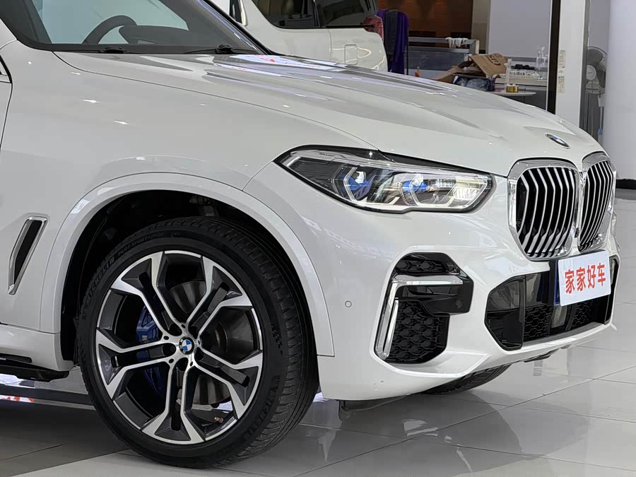 BMW X5 2022 immagine di auto #5