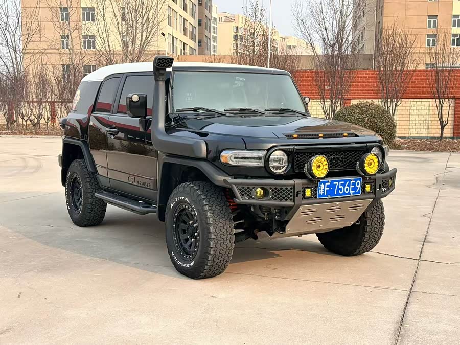 Toyota FJ Cruiser 2015 car image #5