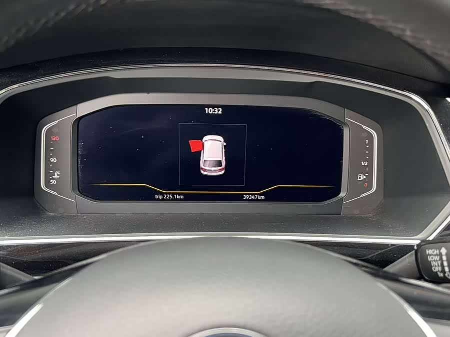 Volkswagen Tiguan L 2021 car image #5