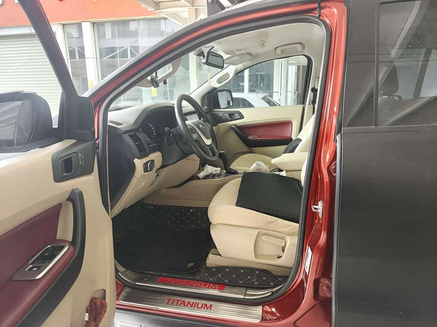 Ford Everest 2017 صورة سيارة #5