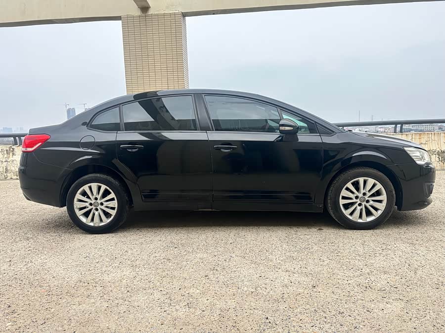 Citroen C-Quatre 2013 car image #5