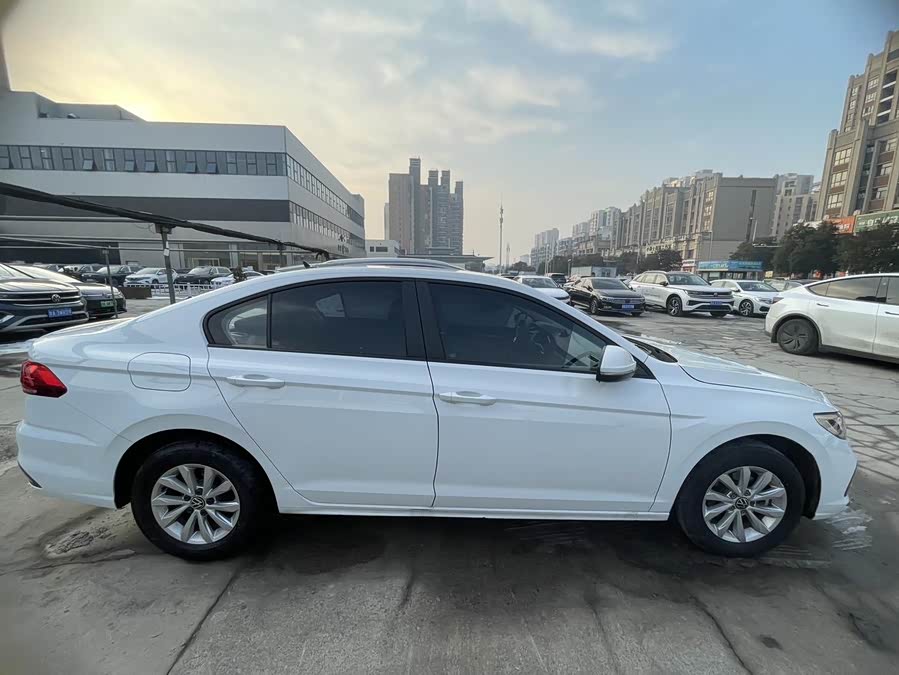 Volkswagen Bora 2024 car image #5