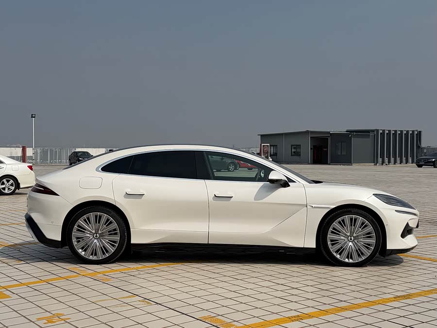 Denza Z9 2024 image de voiture #5