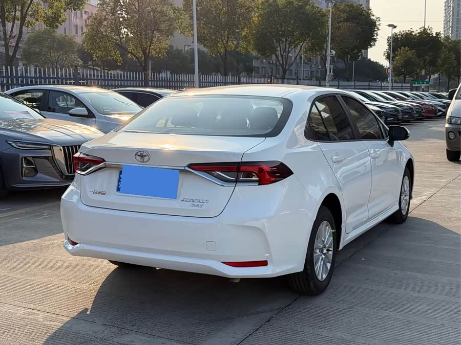 Toyota Corolla 2023 car image #5