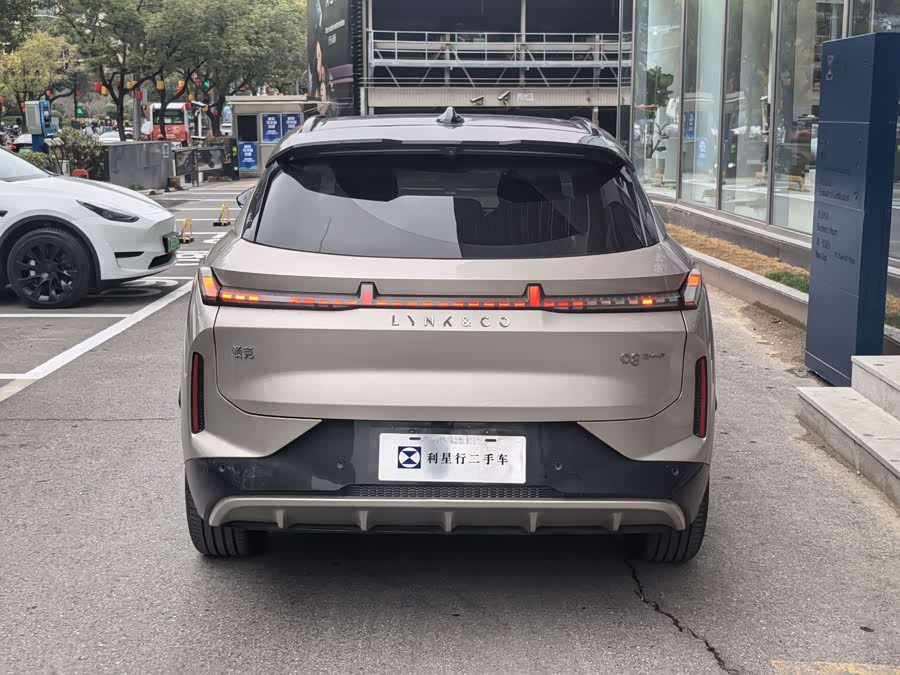 Lynk & Co 08 EM-P 2023 car image #5