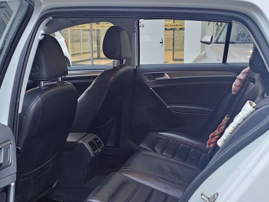 Volkswagen Golf 2016 car image #5