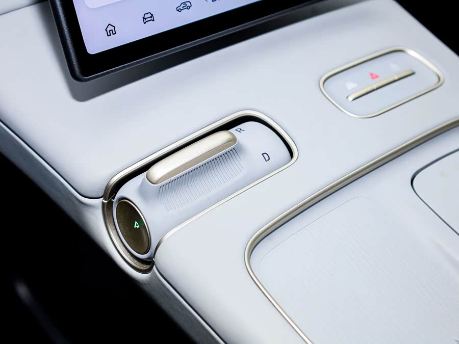 蔚来 蔚来ES8 2024 汽车图片 #5