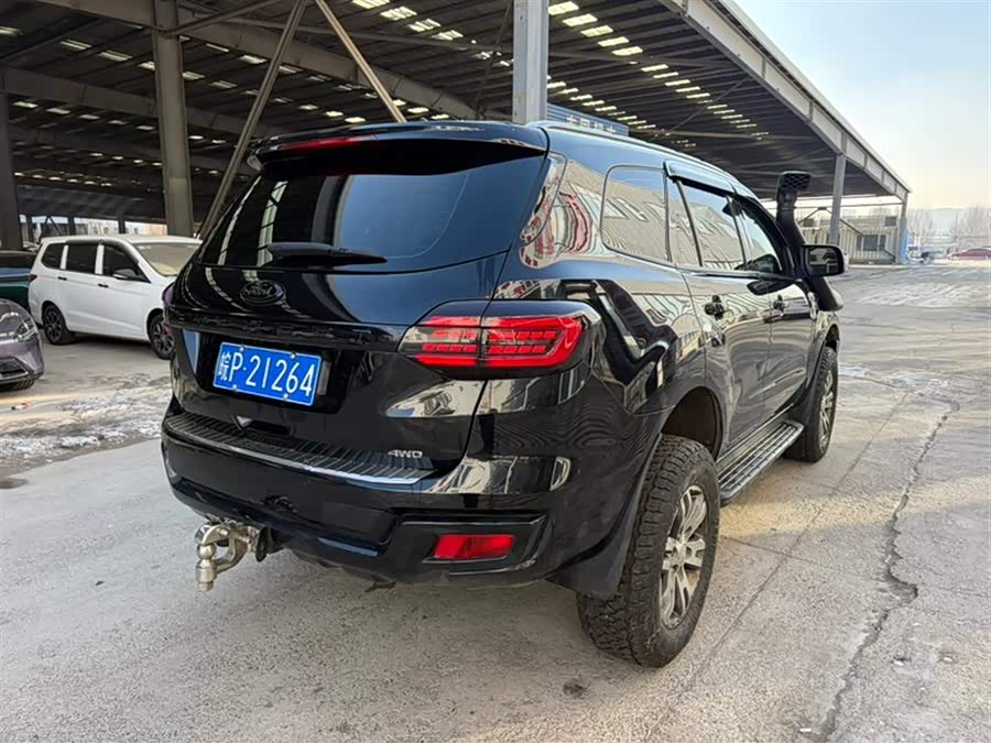 Ford Everest 2016 immagine di auto #5