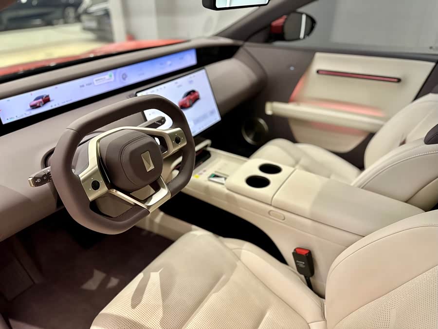 Avatr 06 2025 car image #5