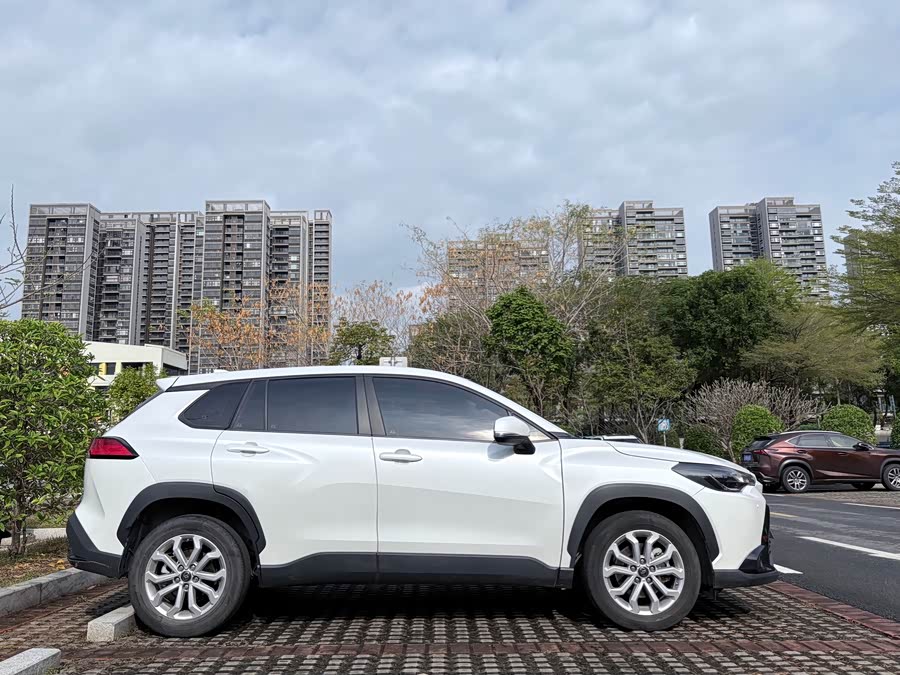 Toyota Frontlander 2022 car image #5