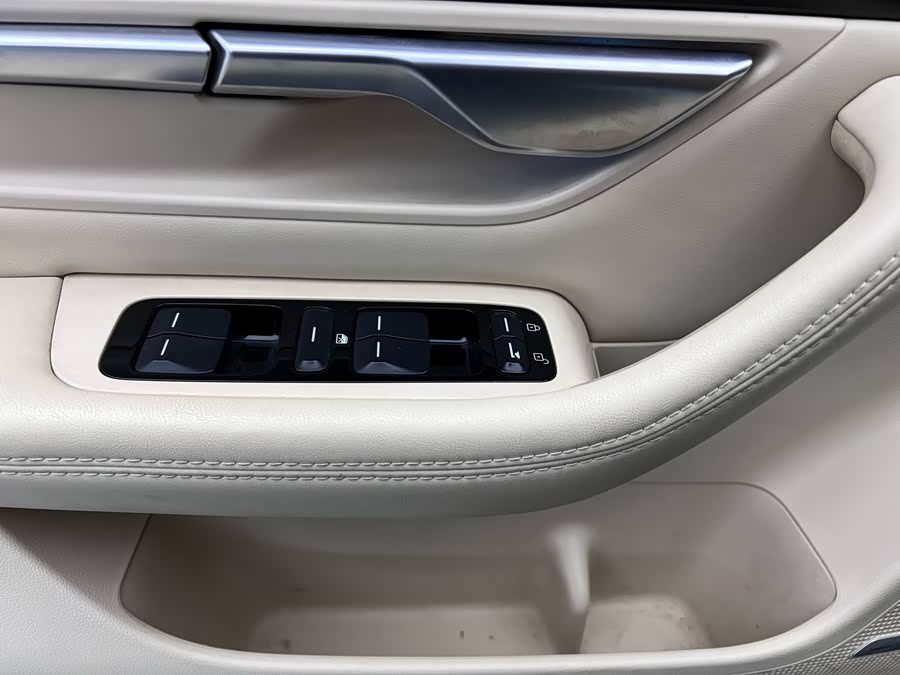 Xpeng P7 2021 صورة سيارة #5